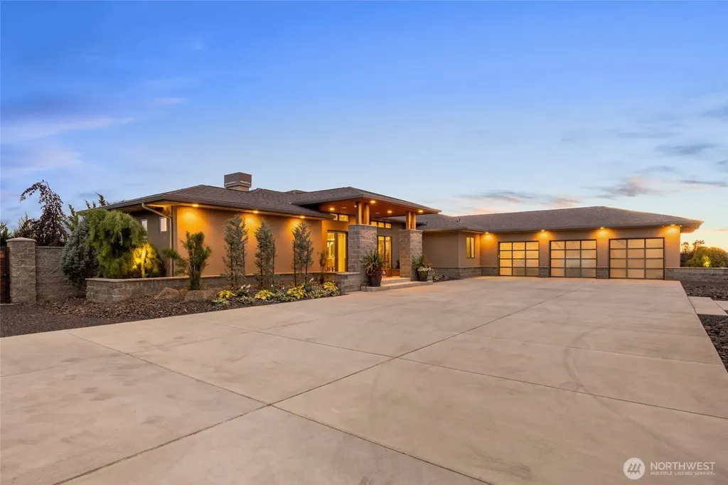 6375 Rd 1.8 NE Moses Lake WA 98837