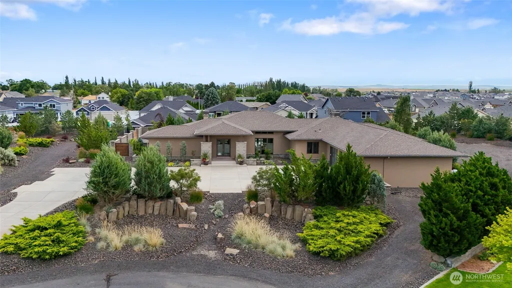 6375 Rd 1.8 NE Moses Lake WA 98837