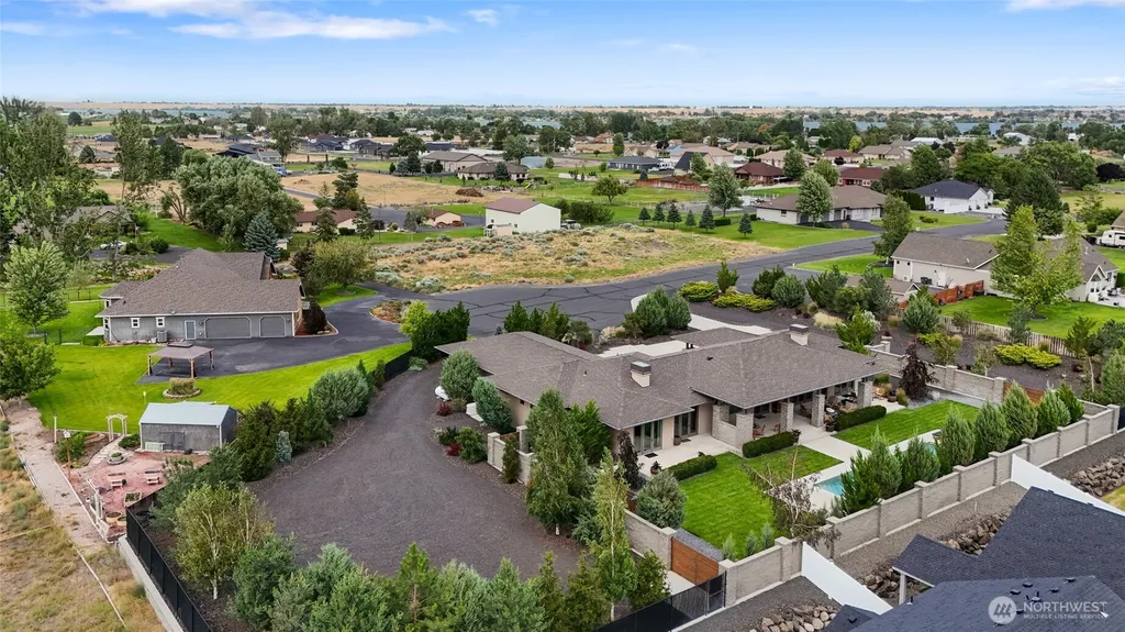 6375 Rd 1.8 NE Moses Lake WA 98837