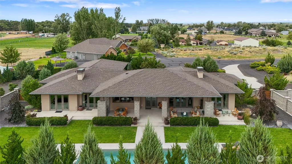 6375 Rd 1.8 NE Moses Lake WA 98837
