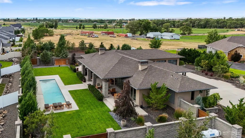 6375 Rd 1.8 NE Moses Lake WA 98837