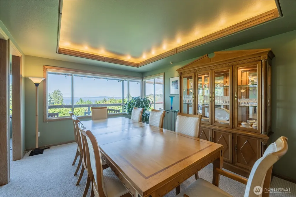 9297 44th Avenue SW Seattle WA 98136