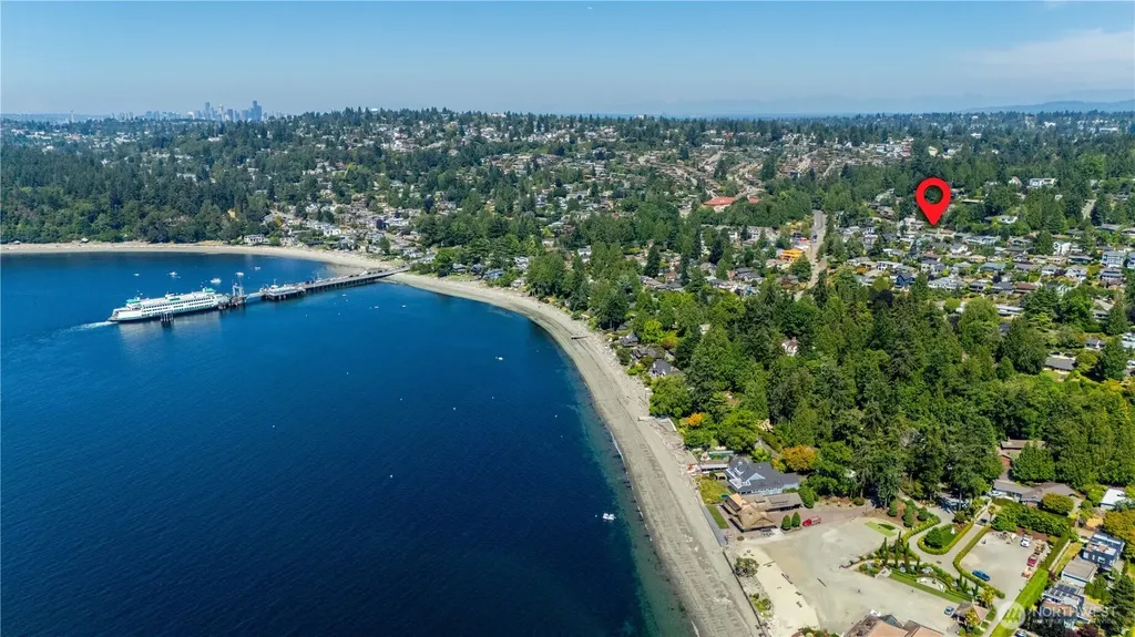 9297 44th Avenue SW Seattle WA 98136