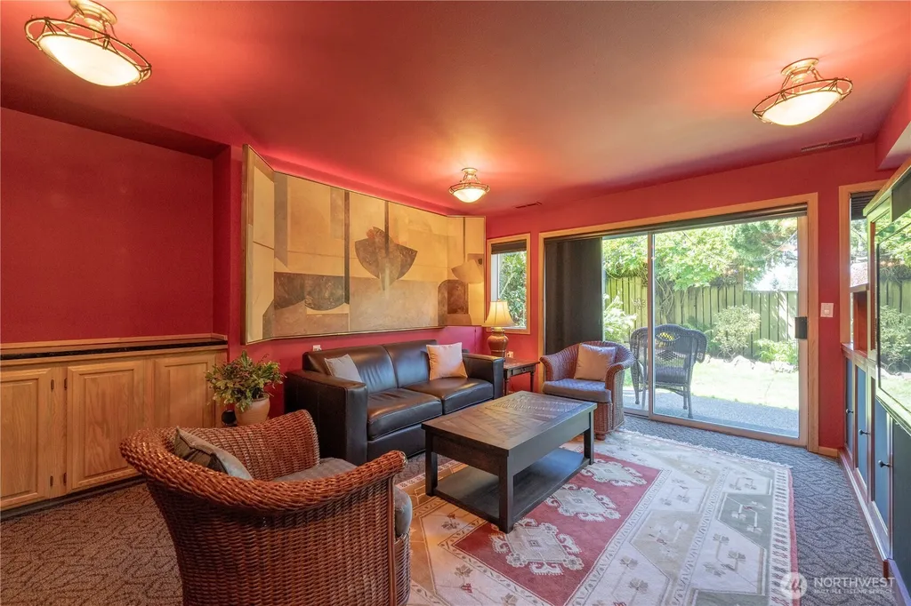 9297 44th Avenue SW Seattle WA 98136
