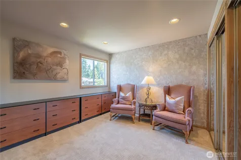 9297 44th Avenue SW Seattle WA 98136