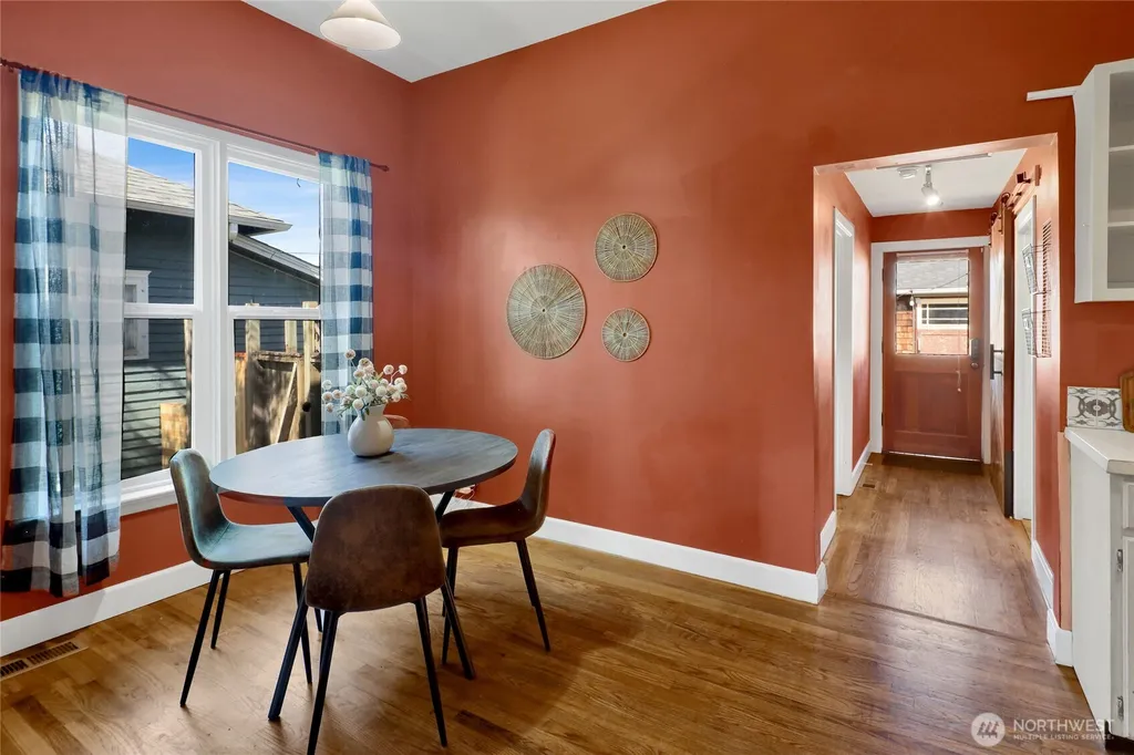 1444 Iron Street Bellingham WA 98225