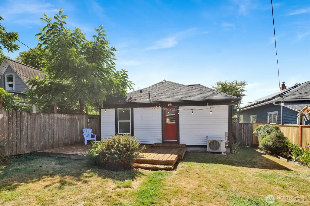 1444 Iron Street Bellingham WA 98225