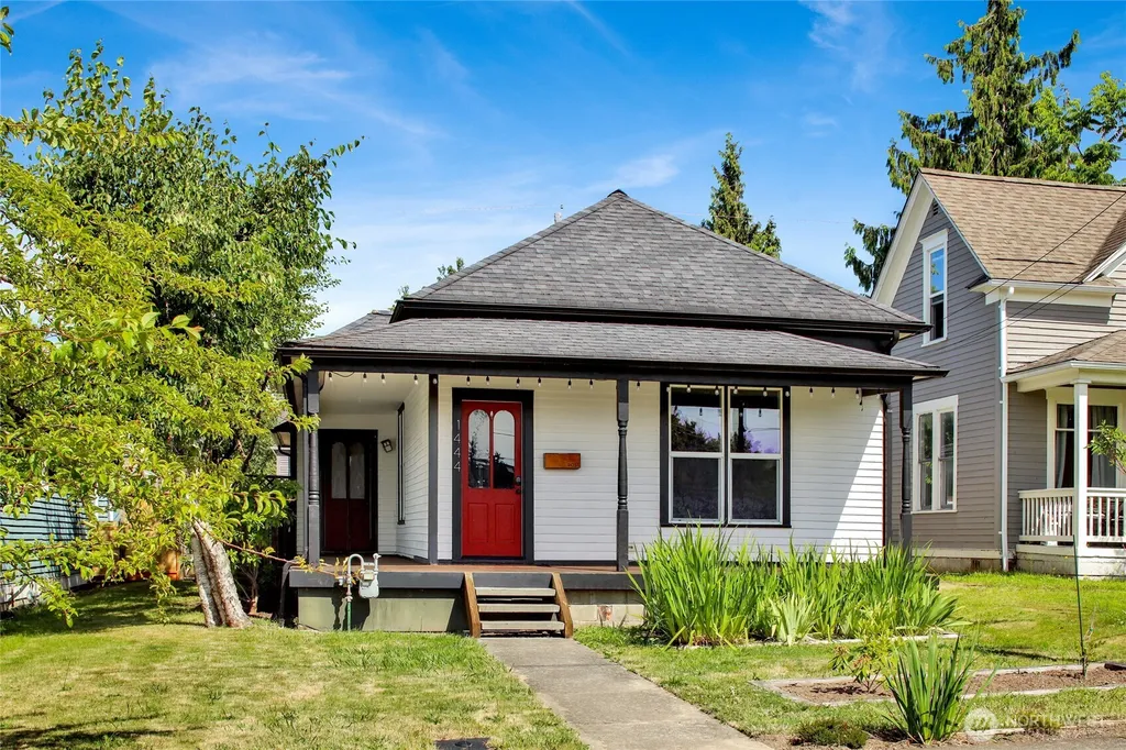 1444 Iron Street Bellingham WA 98225