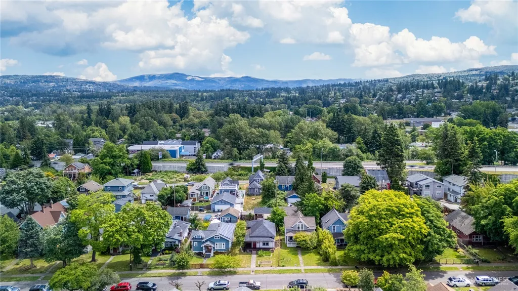 1444 Iron Street Bellingham WA 98225