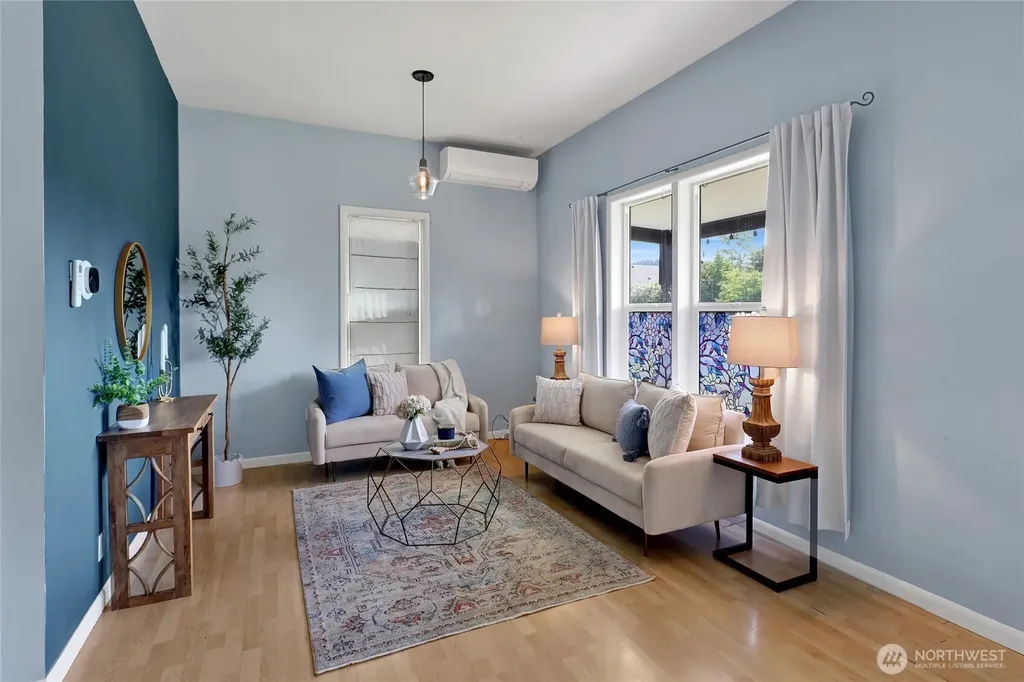 1444 Iron Street Bellingham WA 98225