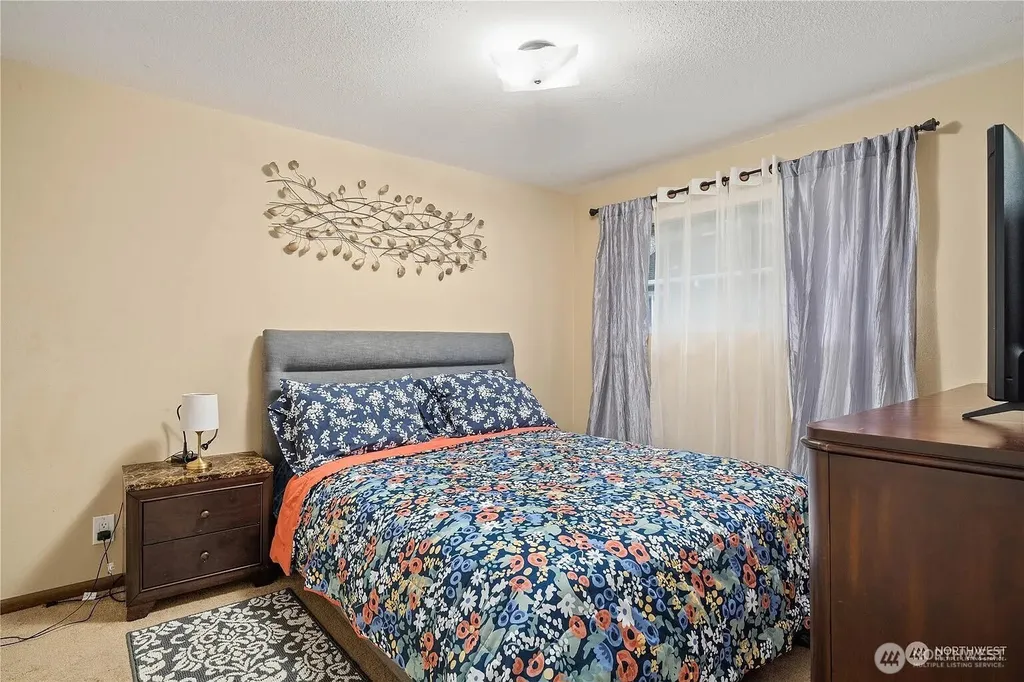947 N 163rd Street Shoreline WA 98133