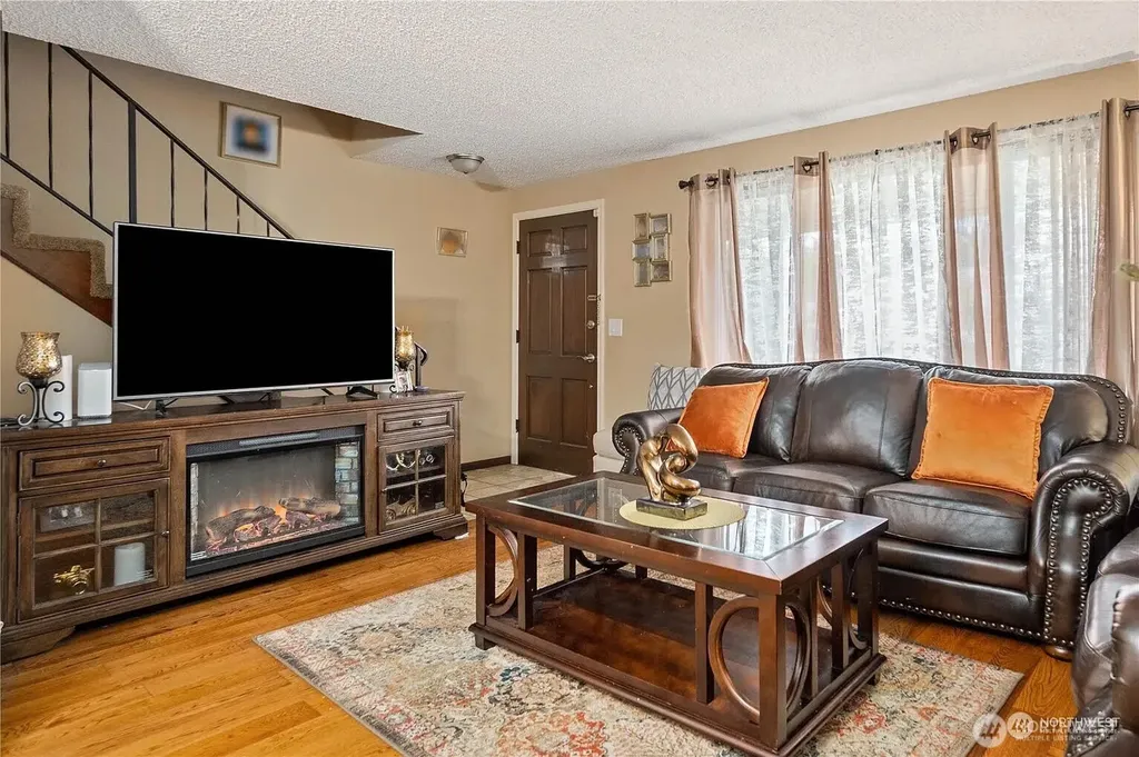947 N 163rd Street Shoreline WA 98133