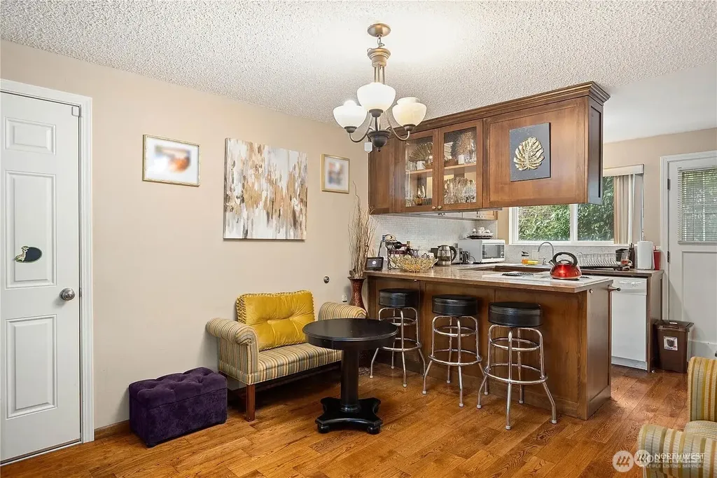 947 N 163rd Street Shoreline WA 98133