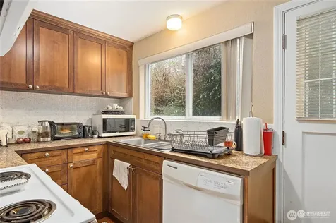 947 N 163rd Street Shoreline WA 98133