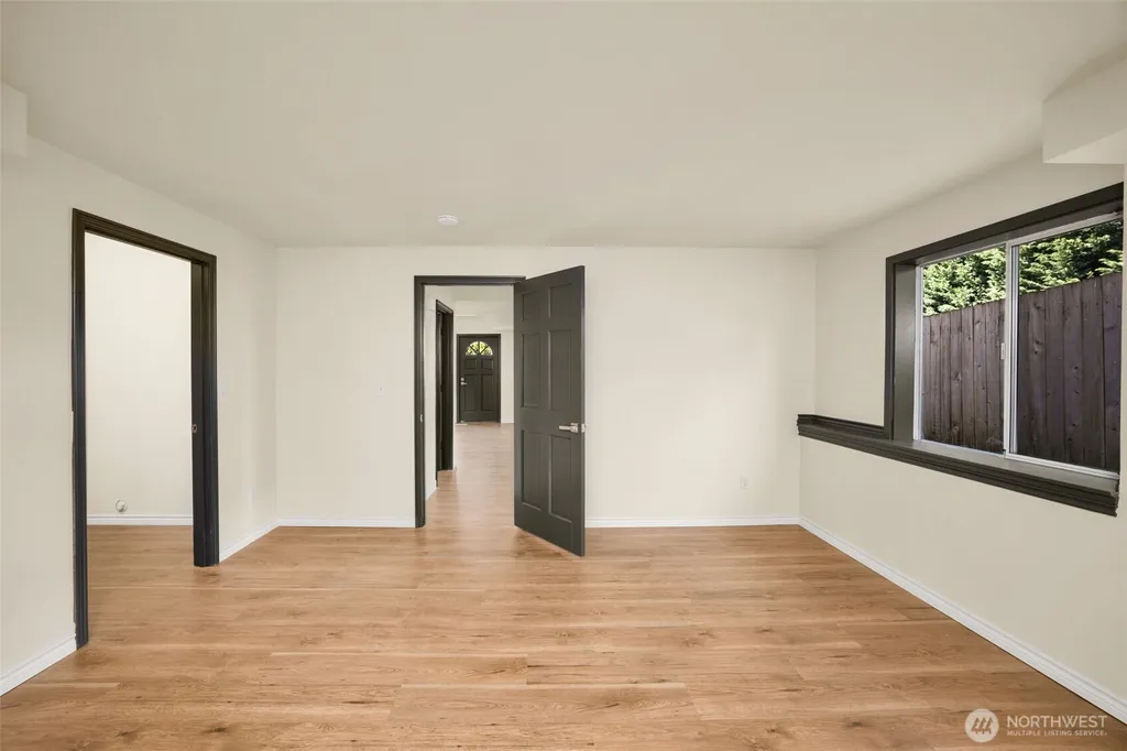 20503 96th Way S Kent WA 98031