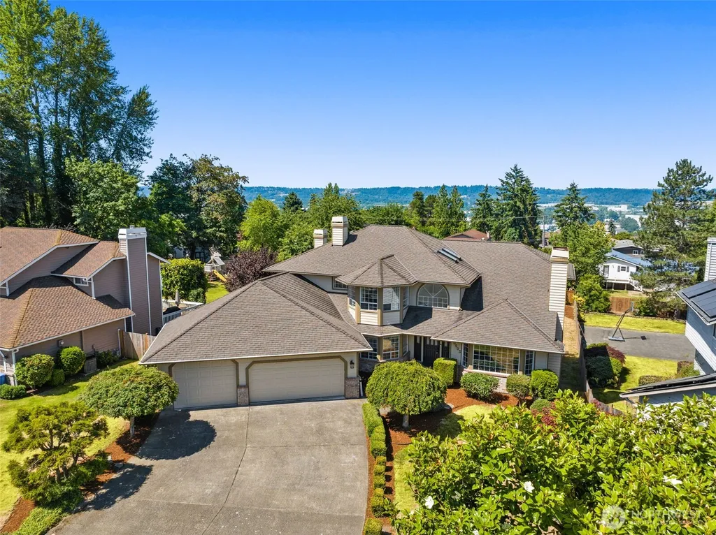 20503 96th Way S Kent WA 98031