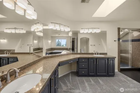 20503 96th Way S Kent WA 98031