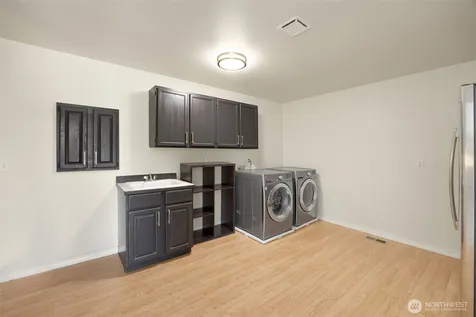 20503 96th Way S Kent WA 98031