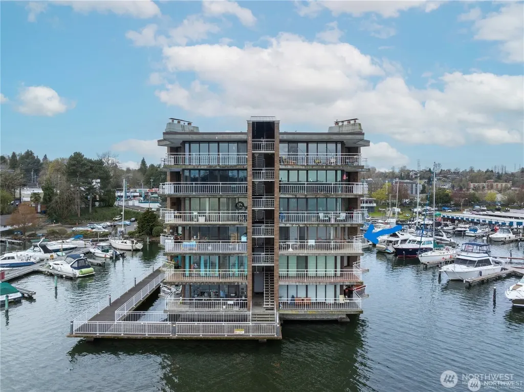 9500 Rainier Avenue S Seattle WA 98118