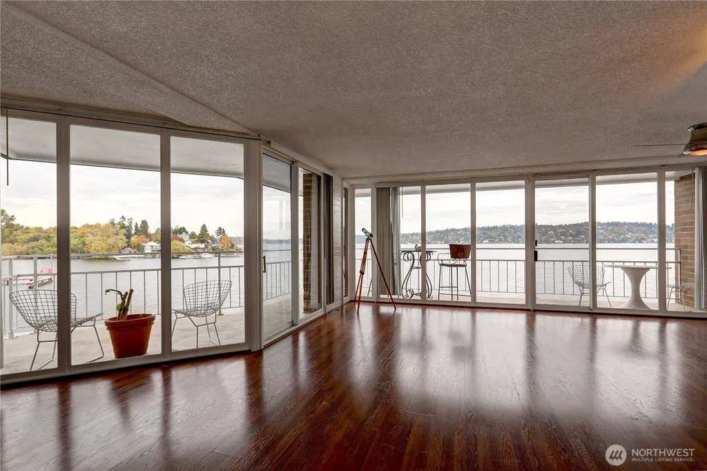 9500 Rainier Avenue S Seattle WA 98118