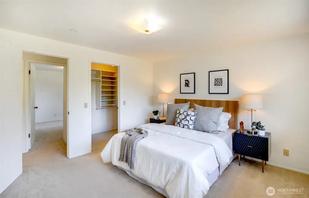 5512 NE 204 Street Lake Forest Park WA 98155