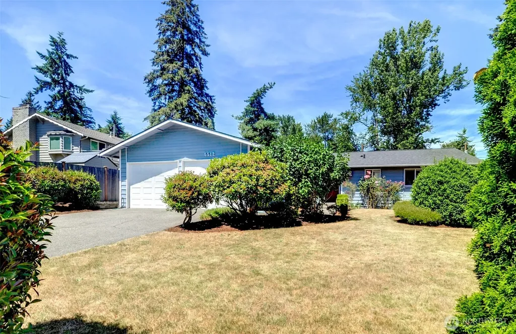 5512 NE 204 Street Lake Forest Park WA 98155