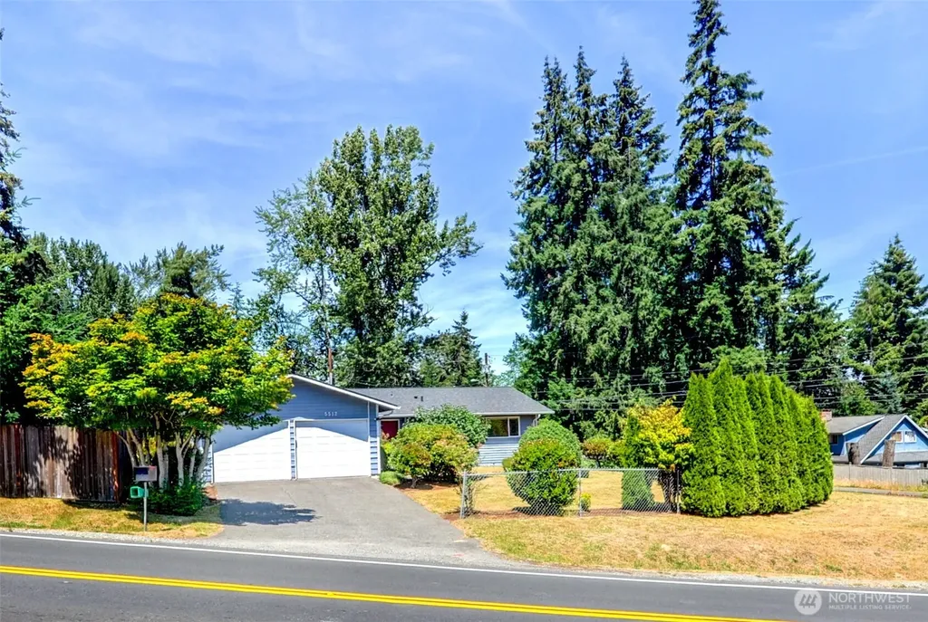 5512 NE 204 Street Lake Forest Park WA 98155