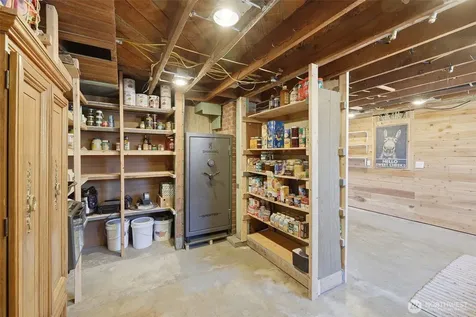 328 S Anacortes Street Burlington WA 98233