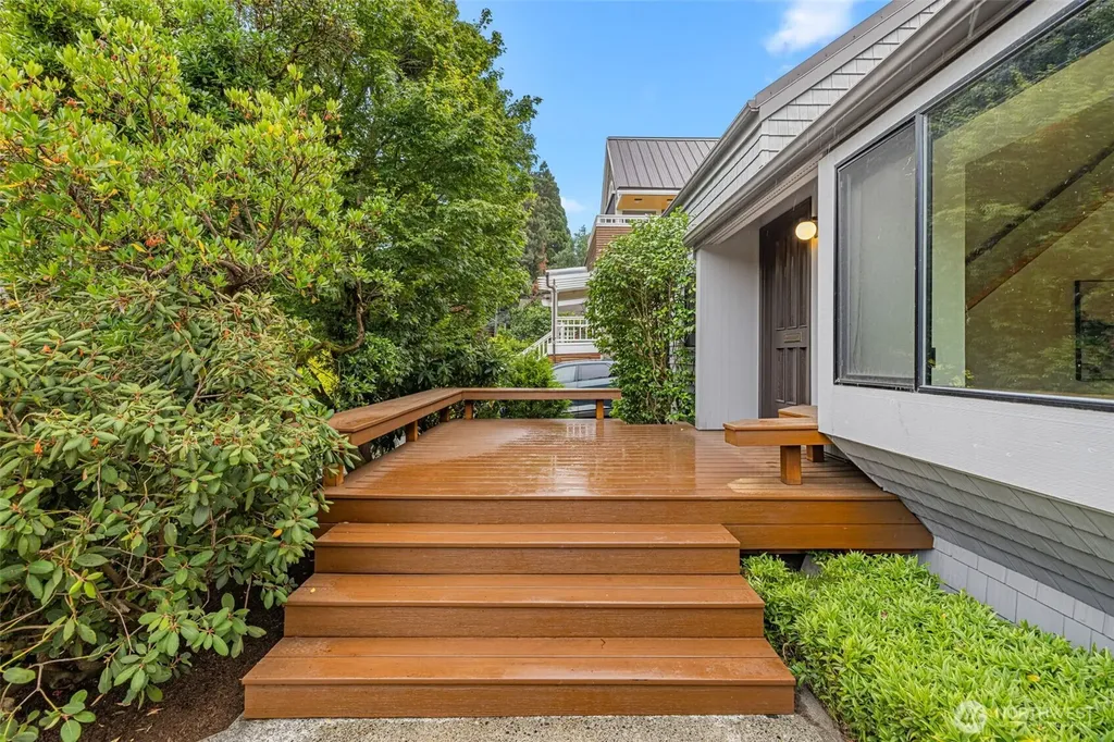 2315 26th Avenue E Seattle WA 98112