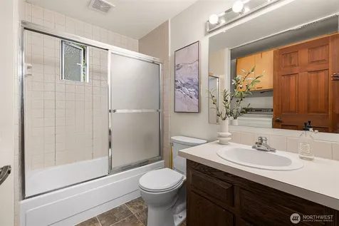 2315 26th Avenue E Seattle WA 98112