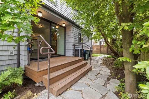 2315 26th Avenue E Seattle WA 98112