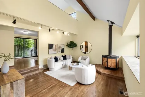 2315 26th Avenue E Seattle WA 98112