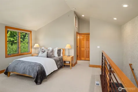 3824 Evanston Avenue N Seattle WA 98103