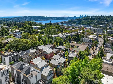 3824 Evanston Avenue N Seattle WA 98103