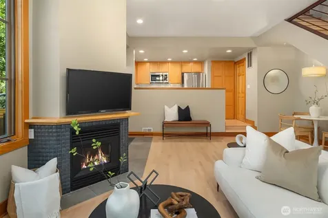 3824 Evanston Avenue N Seattle WA 98103