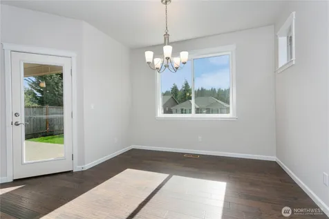 4112 23rd Street SE Puyallup WA 98374