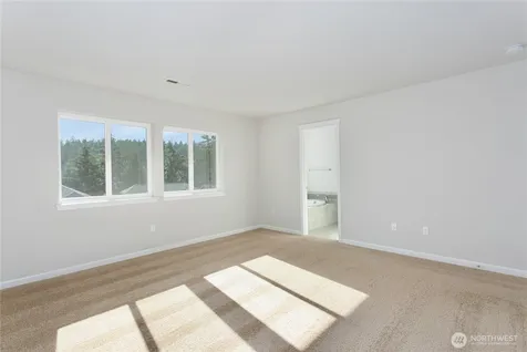 4112 23rd Street SE Puyallup WA 98374