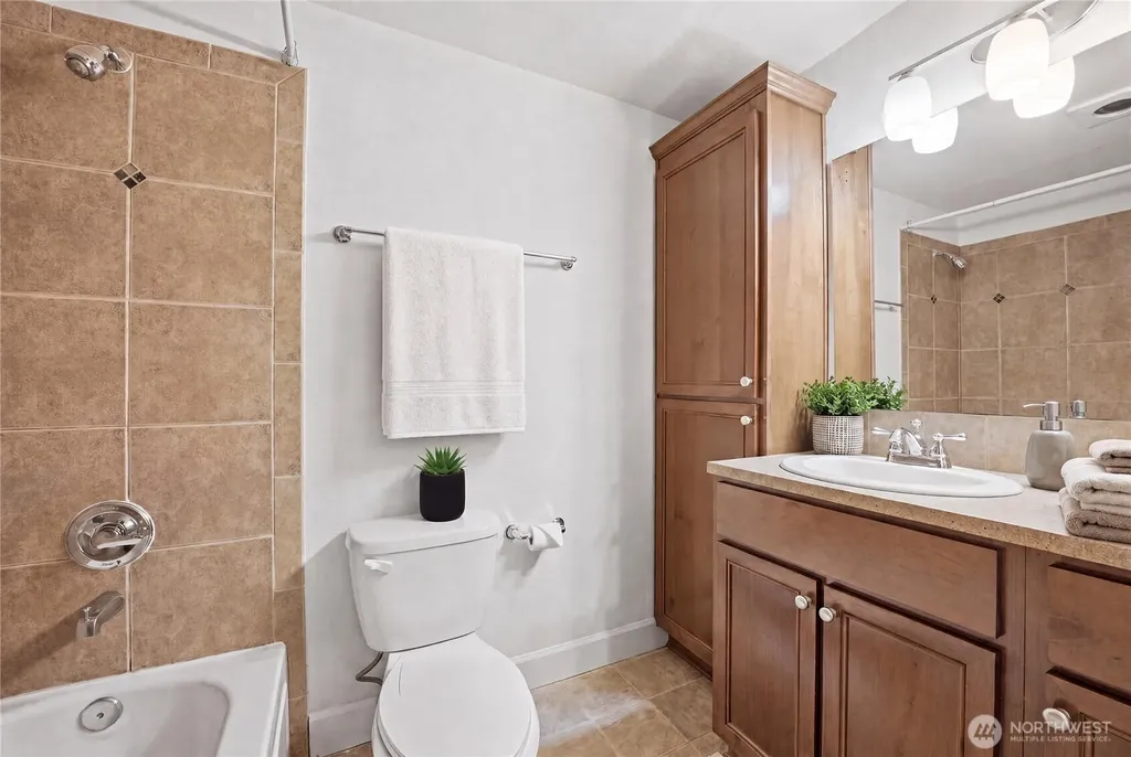 300 N 130th Street Seattle WA 98133