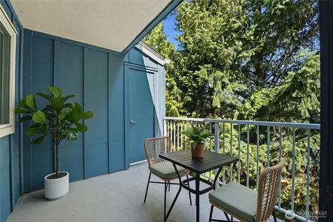 300 N 130th Street Seattle WA 98133
