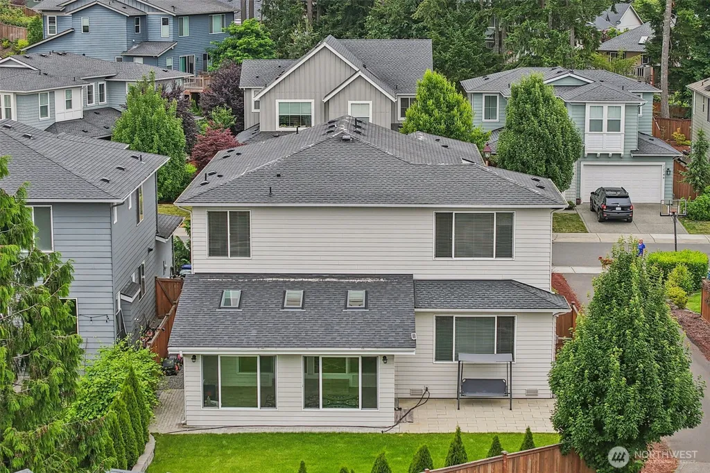 22745 SE 265th Place Maple Valley WA 98038