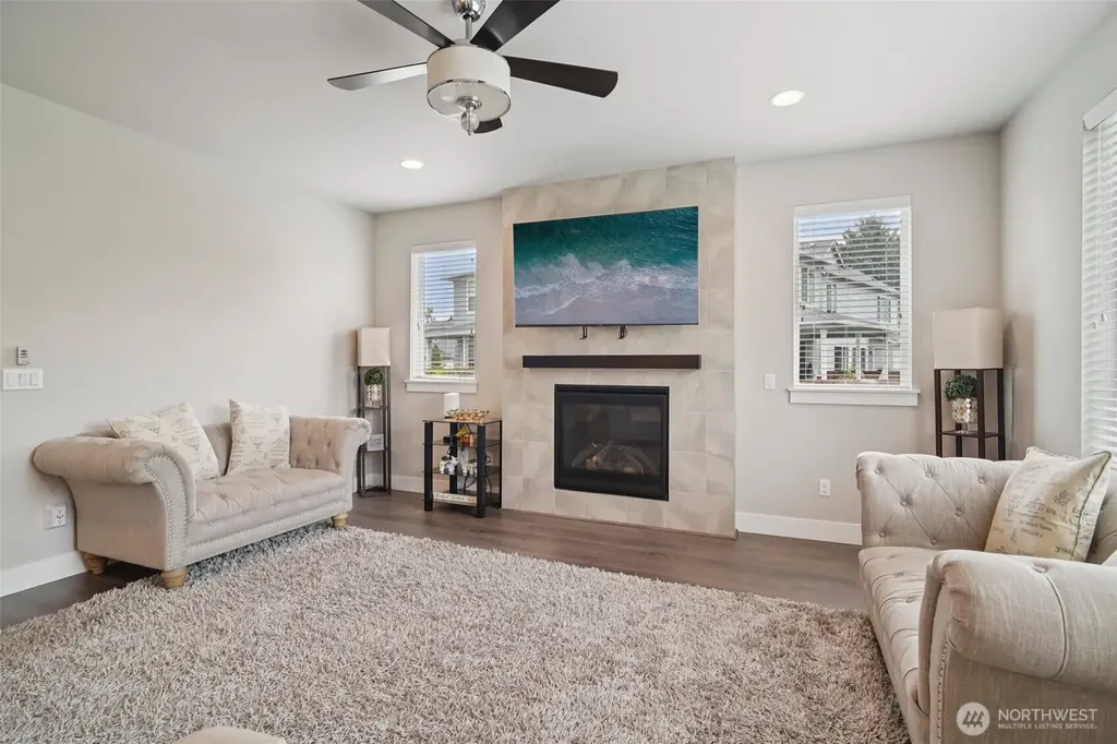 22745 SE 265th Place Maple Valley WA 98038