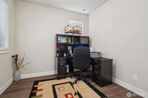 22745 SE 265th Place Maple Valley WA 98038