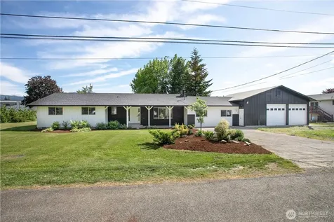 319 Vancouver Street Sumas WA 98295