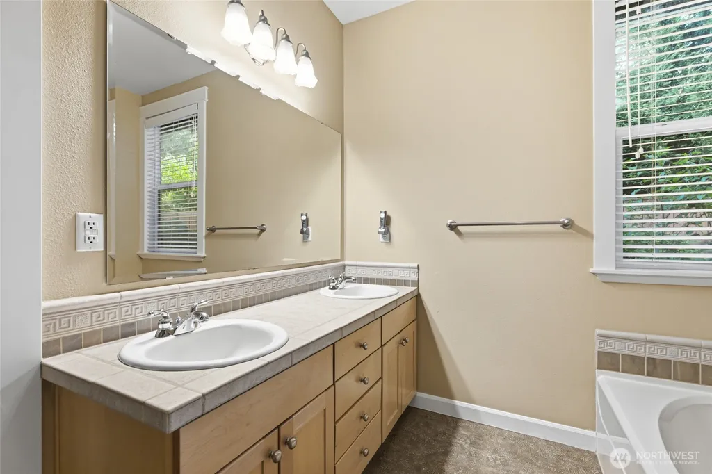 2017 Arab Drive SE Tumwater WA 98501