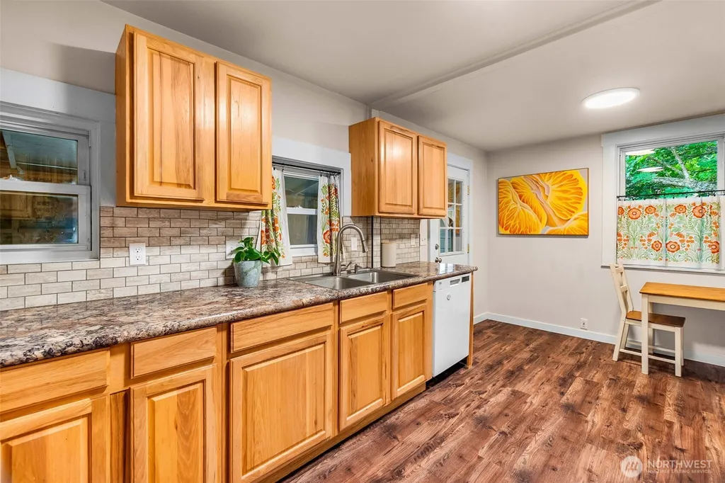 1312 Elizabeth Avenue Bremerton WA 98337