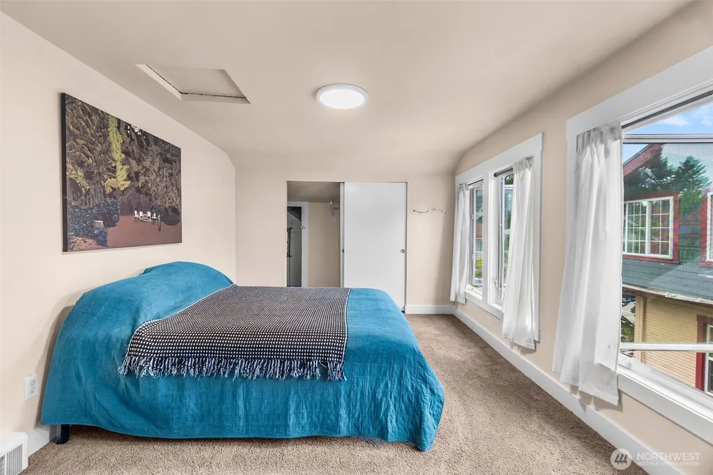 1312 Elizabeth Avenue Bremerton WA 98337