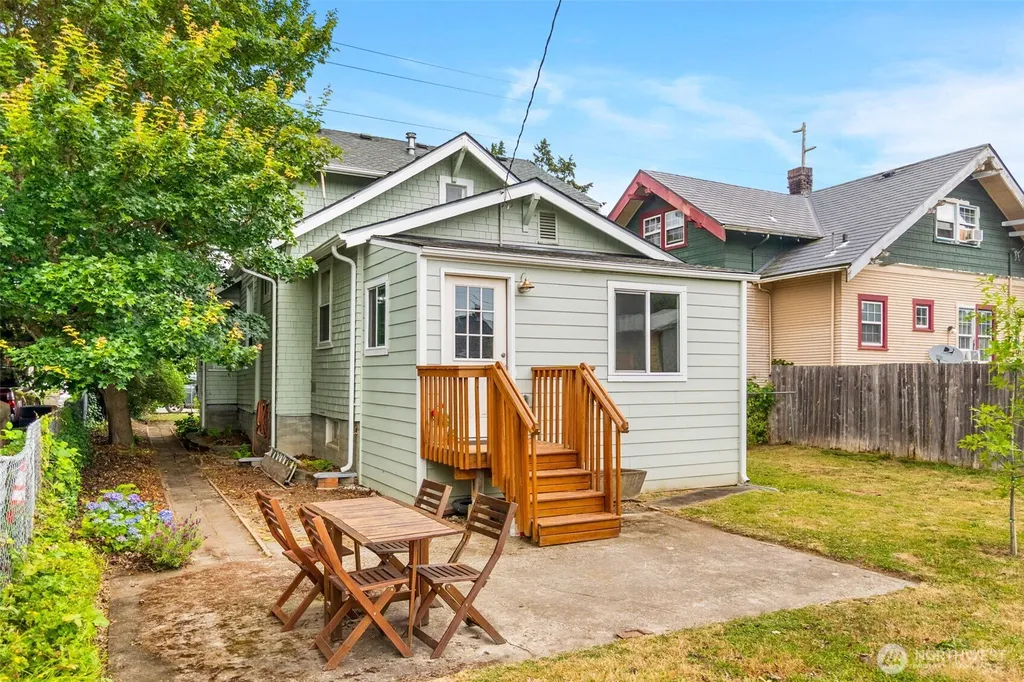 1312 Elizabeth Avenue Bremerton WA 98337