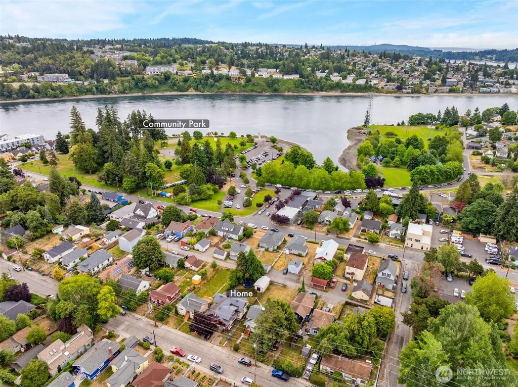 1312 Elizabeth Avenue Bremerton WA 98337
