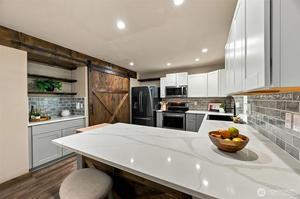 29115 11th Avenue E Roy WA 98580