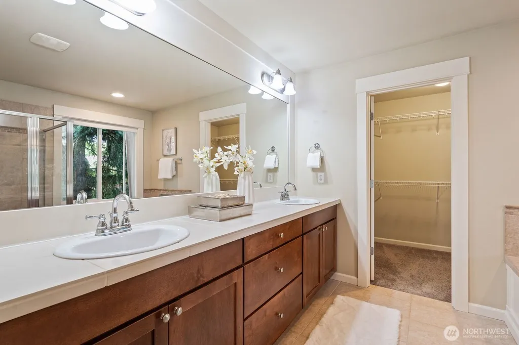 13228 126th Court NE Kirkland WA 98034